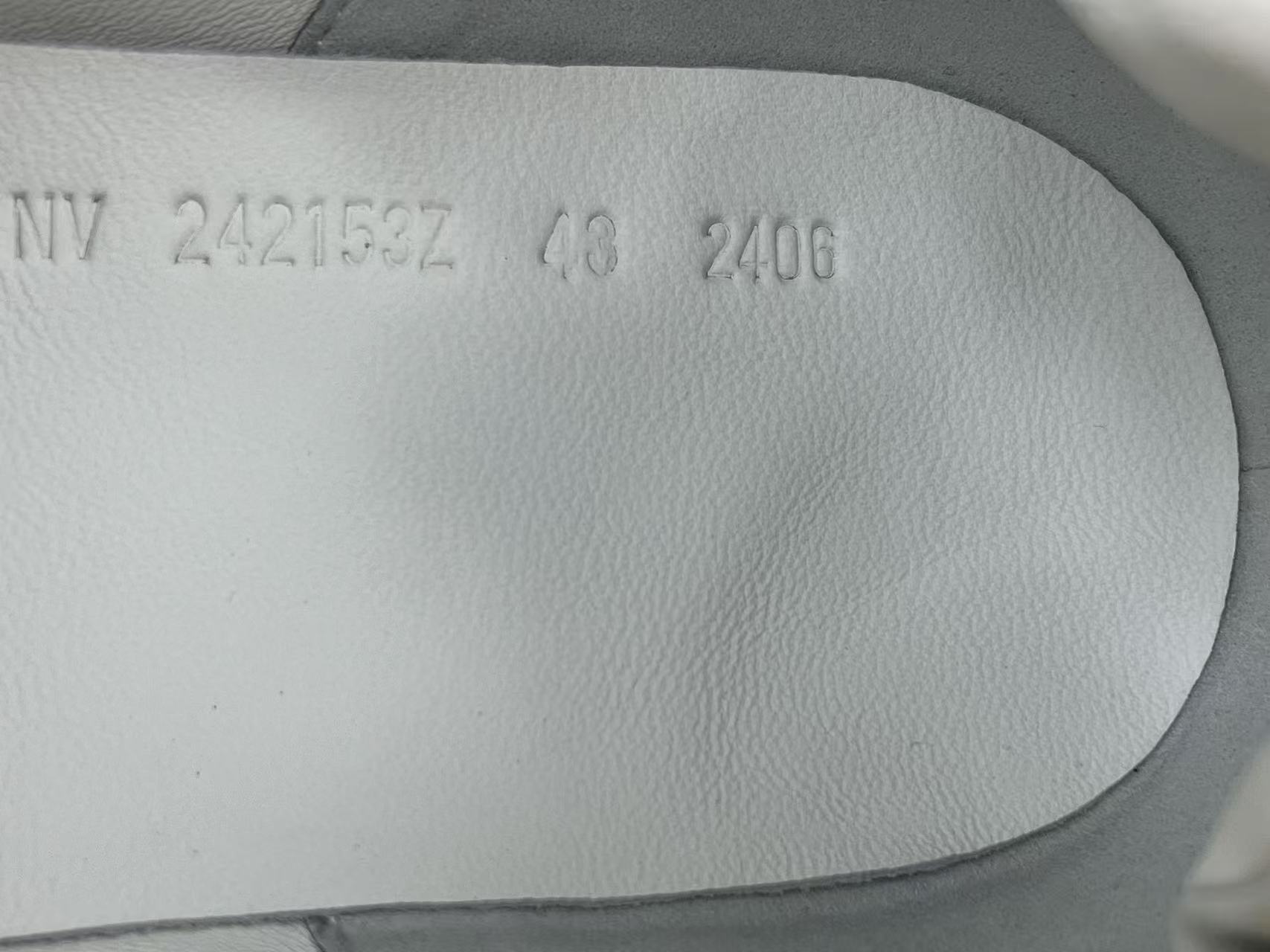 0357846935edbff7ee0fd7203f6b6996_1759205552_8566.jpg
