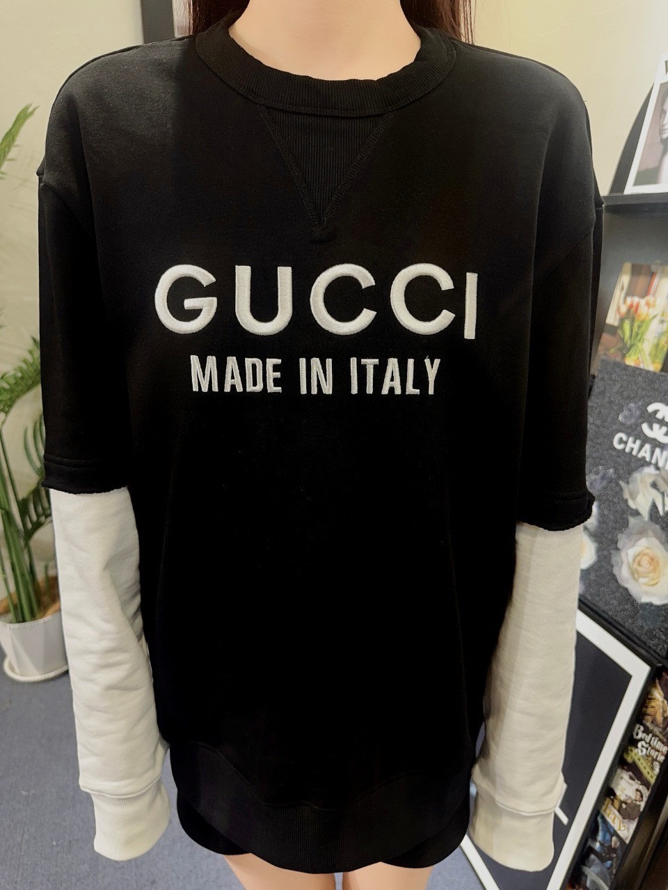 グッチ 24FW 刺繍入りレターロゴパッチワークフェイクツーピーススウェットシャツ 詳細画像 1