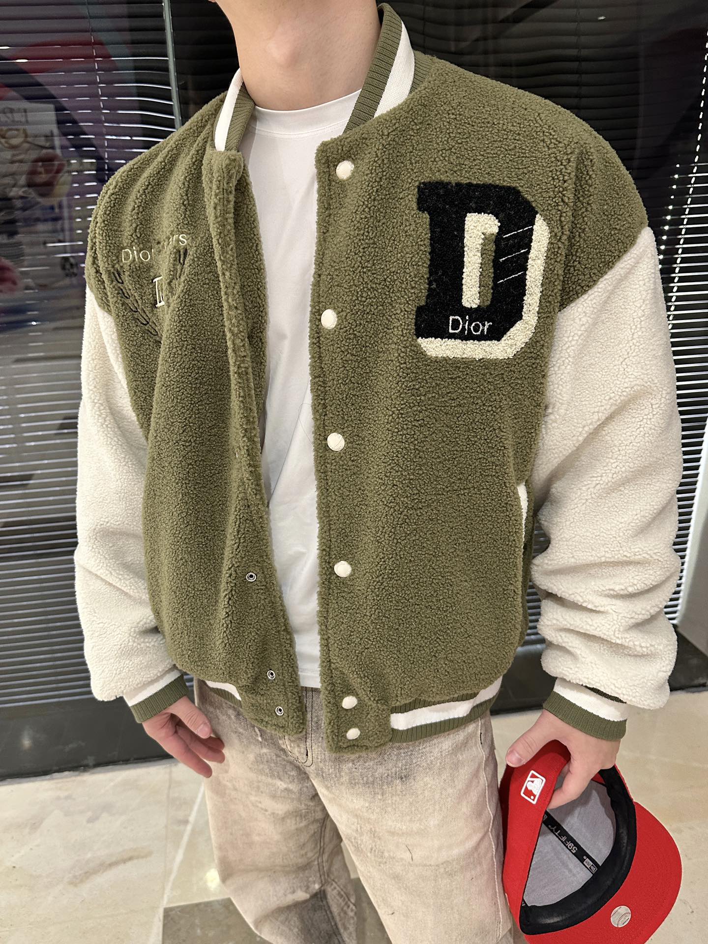 0b6eb7c439e8953b3de0333620479c0e_1762745045_226.jpg 0b6eb7c439e8953b3de0333620479c0e_1762745045_226.jpg