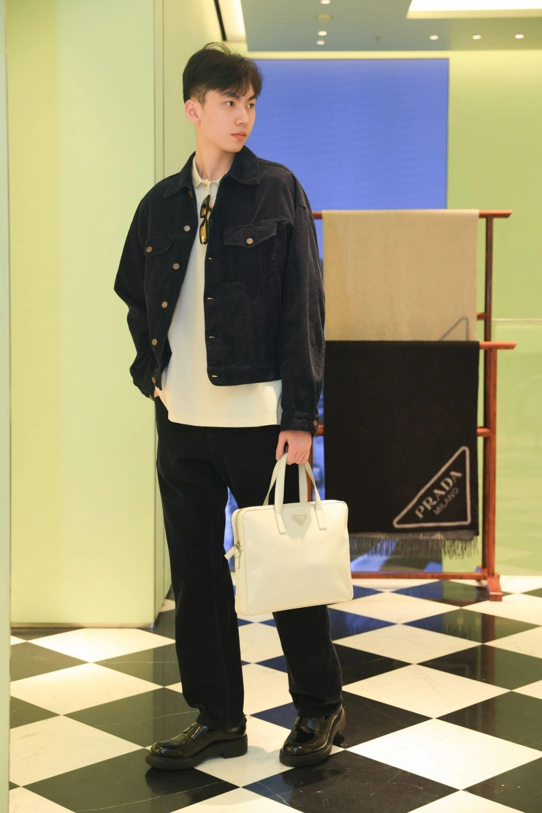 bf63eaf371a004bb1a5df9a7edf937f8_1763005336_4698.jpg bf63eaf371a004bb1a5df9a7edf937f8_1763005336_4698.jpg