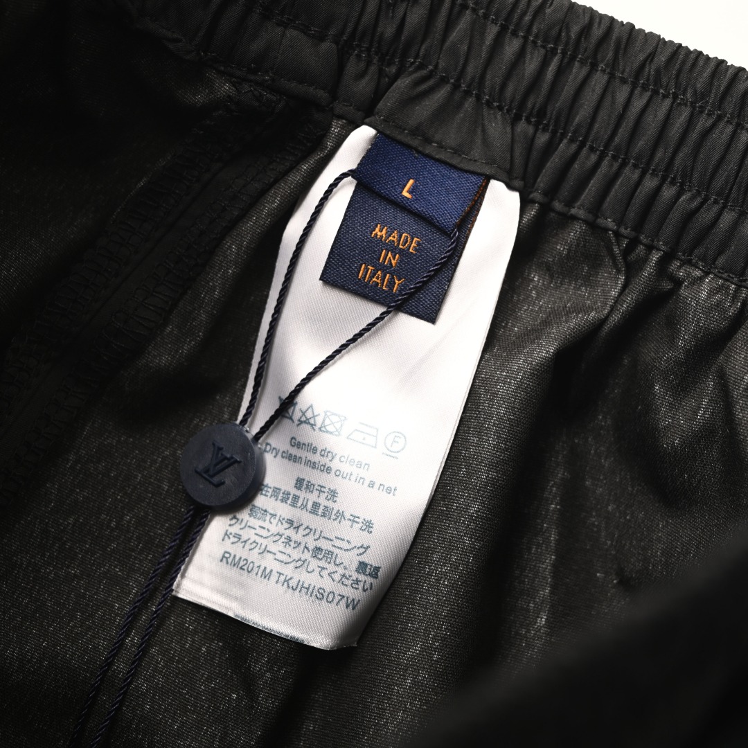 d8b56700f2abc0eeb15cea9fb705a3df_1763179357_7334.jpg d8b56700f2abc0eeb15cea9fb705a3df_1763179357_7334.jpg