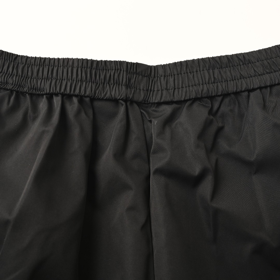 d8b56700f2abc0eeb15cea9fb705a3df_1763179358_6476.jpg d8b56700f2abc0eeb15cea9fb705a3df_1763179358_6476.jpg