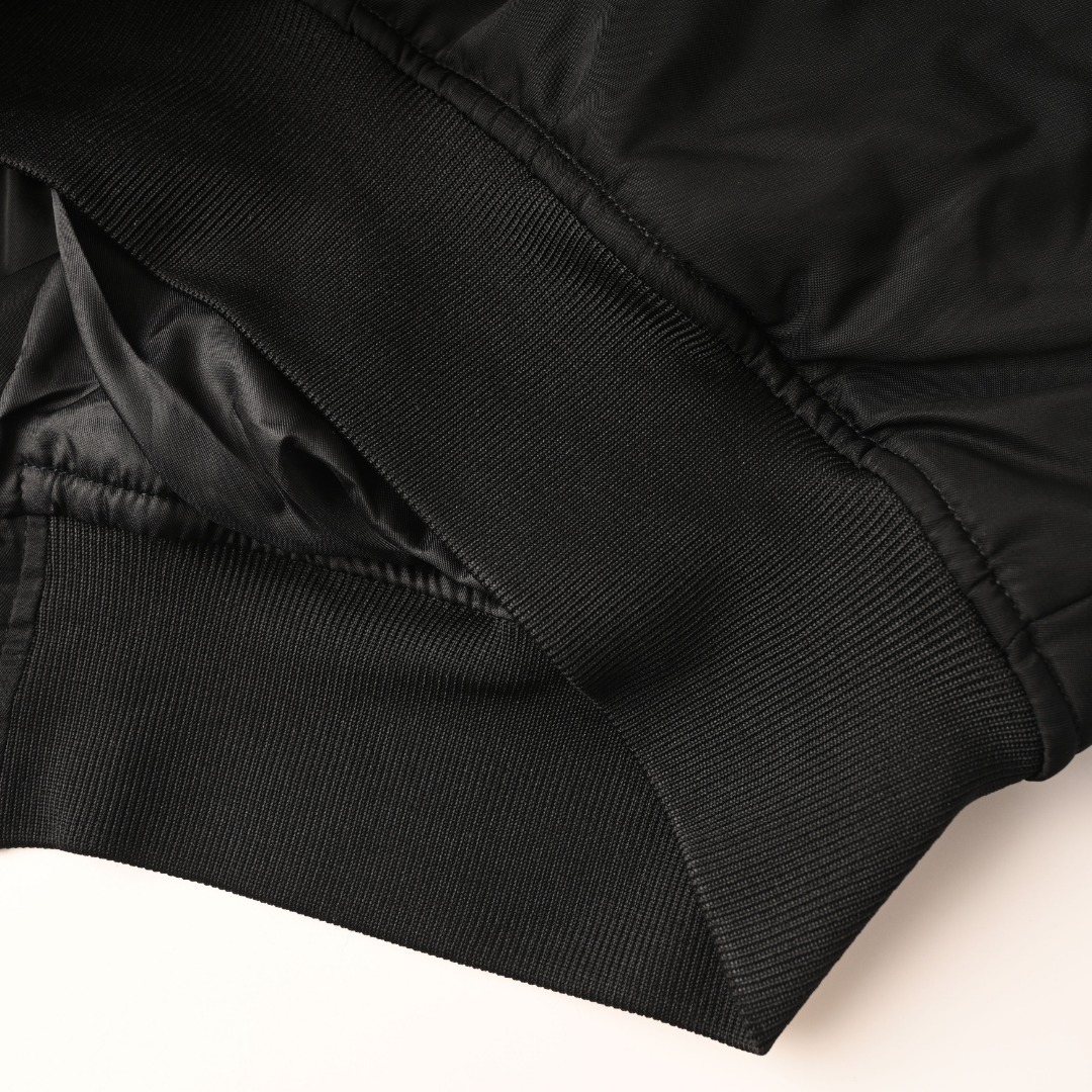 d8b56700f2abc0eeb15cea9fb705a3df_1763182287_0291.jpg d8b56700f2abc0eeb15cea9fb705a3df_1763182287_0291.jpg