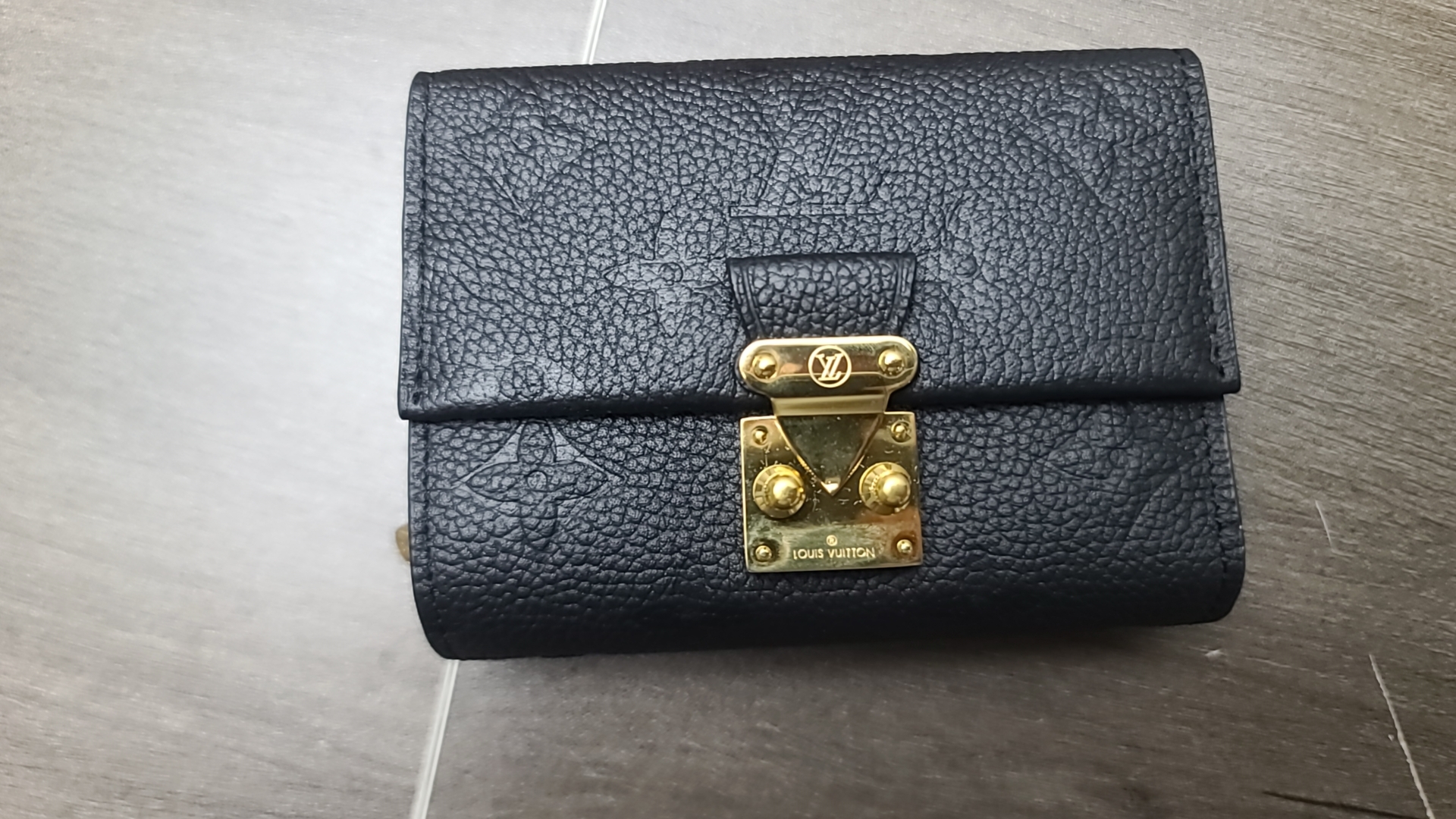 (最終値引き)Louis Vuitton Portefeuille Metis Compact Color:noir M80880