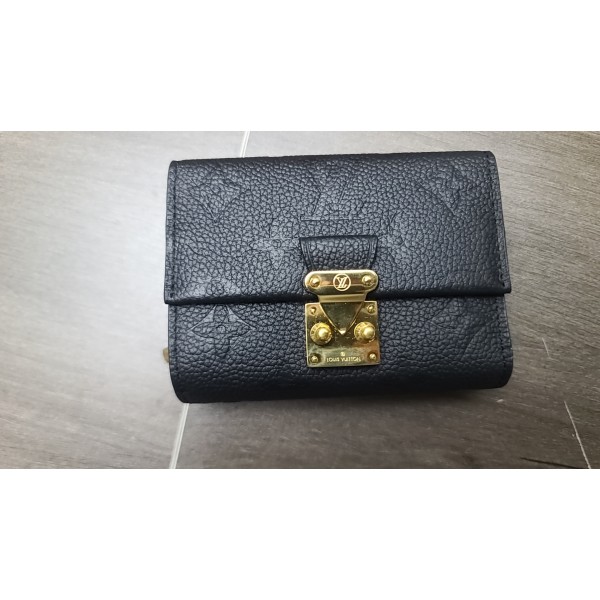 (最終値引き)Louis Vuitton Portefeuille Metis Compact Color:noir M80880