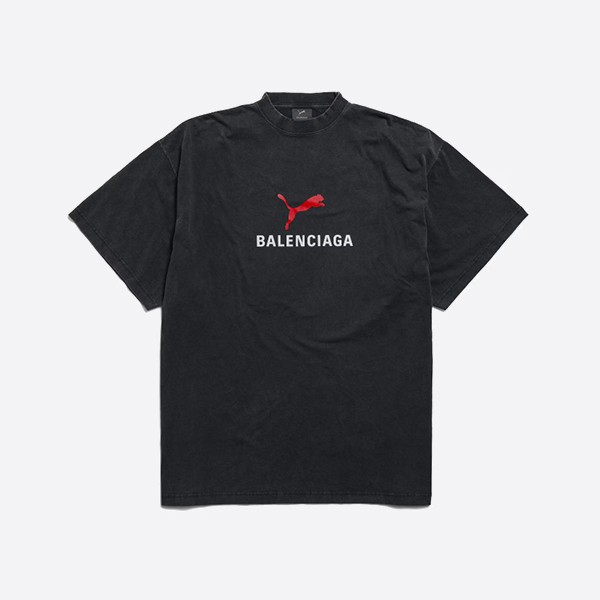バレンシアガ プーマ オーバーサイズTシャツ ブラック フェード