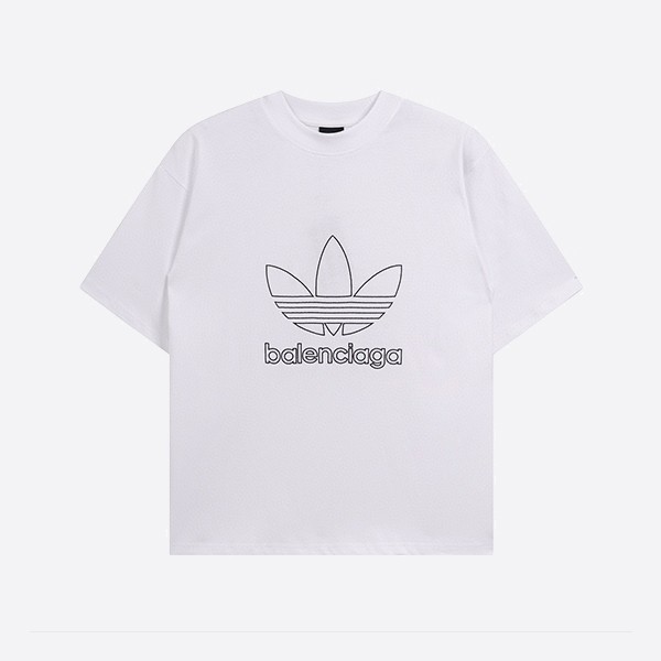 バレンシアガ x アディダス アウトラインロゴ Tシャツ（ホワイト）