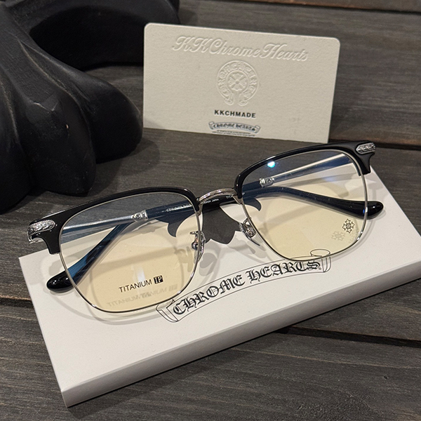 クロームハーツ フレイムクロスフレーム