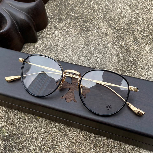 クロームハーツ CH ブラックフレーム ゴールドクロス柄メガネ