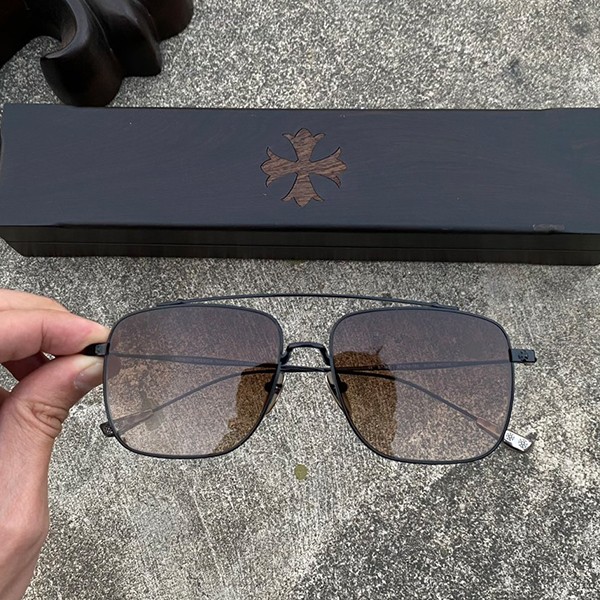 クロームハーツ CH アビエーターサングラス（ブラウン）