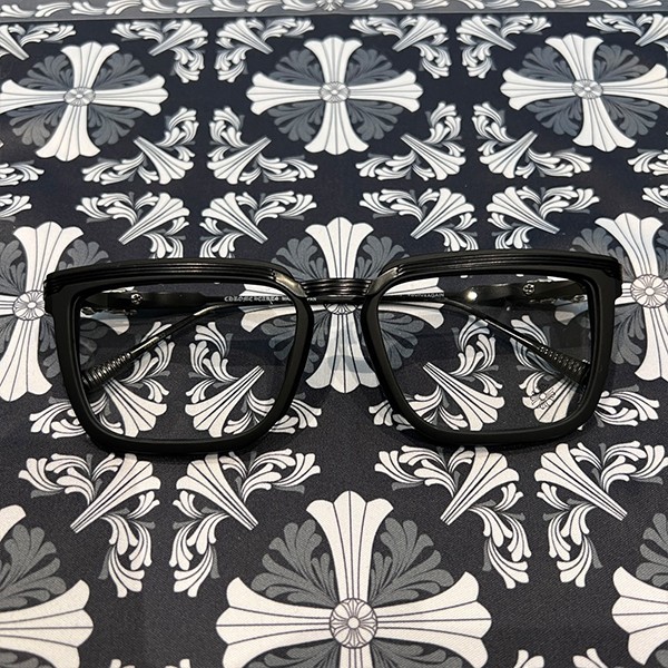 クロームハーツ ブラック×マットブラック「宝剣＆短剣」眼鏡