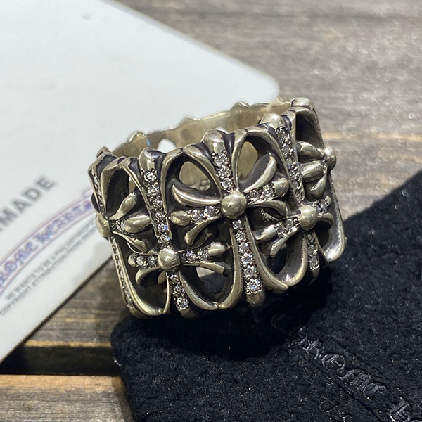 クロームハーツ VVSフルダイヤモンドラウンド墓石リング