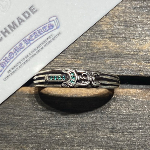 クロームハーツ グリーンダイヤモンド象嵌剣リング