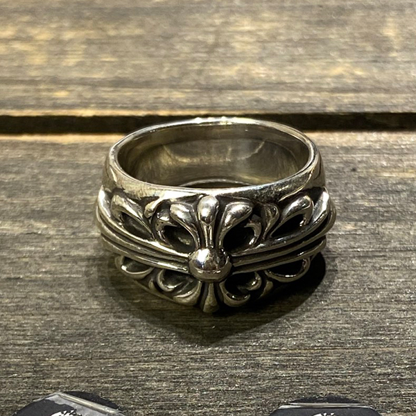 クロームハーツ ミディアムキーパーリング