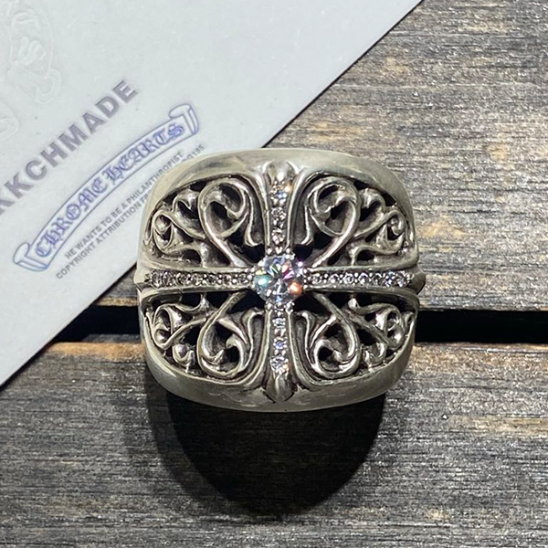 クロームハーツ VVS フルダイヤモンドインレイラージオーバルヴァインクロスリング