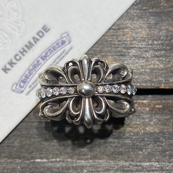 クロームハーツ フルダイヤモンドオープンクロスフラワーリング