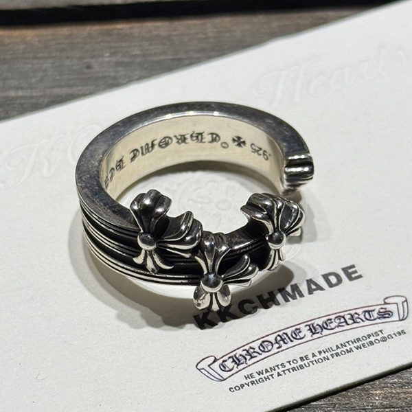 クロームハーツ トリプルクロスリング