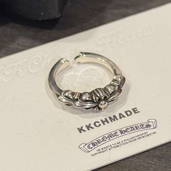 クロームハーツ ナローオープンクロスリング