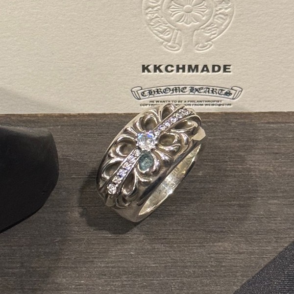 クロームハーツ フルダイヤモンド付きミディアムキーパーリング