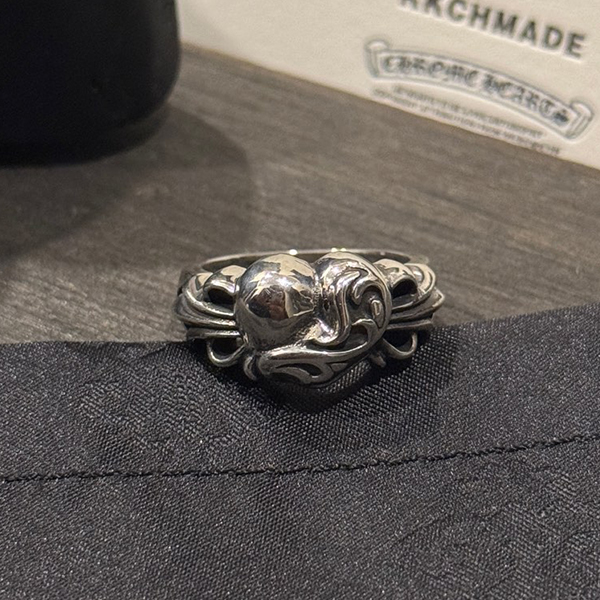 クロームハーツ ハートヴァインリング