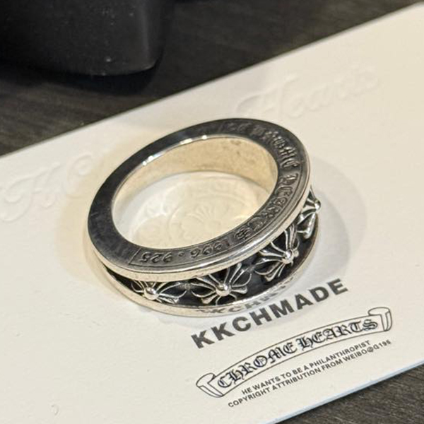 クロームハーツ 斜面十字花リング