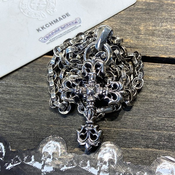 クロームハーツ ミディアムフレームクロス+PPレターチェーン