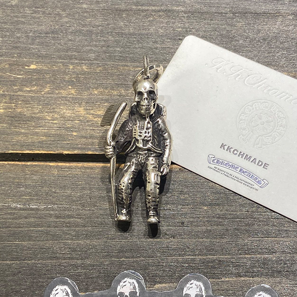 クロームハーツ レアサイドクエスト フォティ