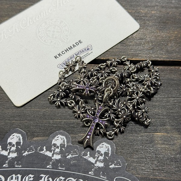 クロームハーツ パープルダイヤモンドインレイクロスフラワーネックレス