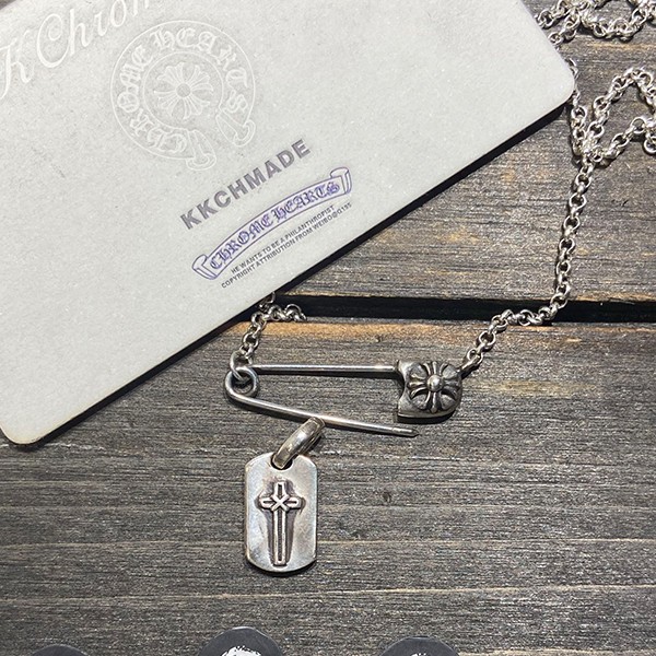 クロームハーツ 十字の小さな軍隊カード