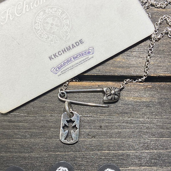 クロームハーツ 中空の小さな軍隊カード