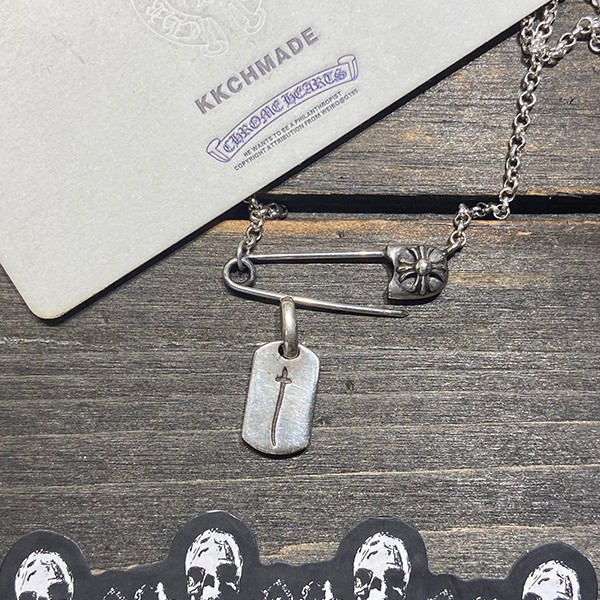 クロームハーツ 月十小軍カード