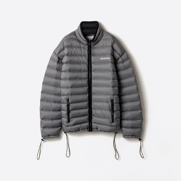 ミュウミュウのダウンジャケット