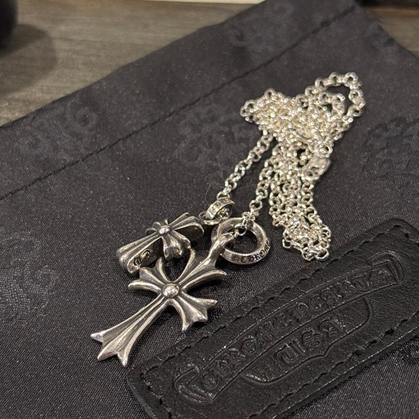 クロームハーツ ダイヤモンドダブルクロス