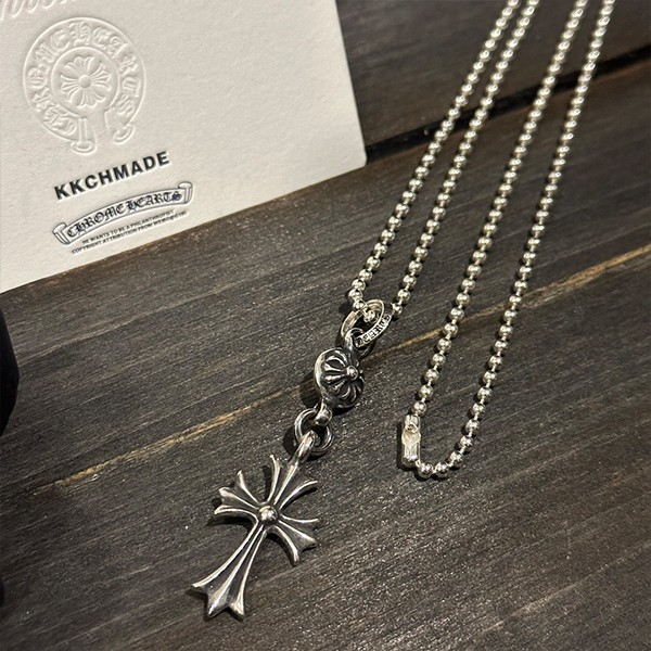 クロームハーツ クロスフラワーボールネックレス