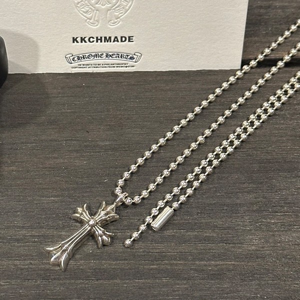 クロームハーツ 小さな二重クロス+丸ビーズネックレス