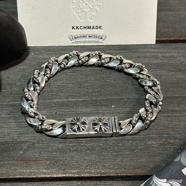 クロームハーツ ミディアムクロスハーフフラワーブレスレット