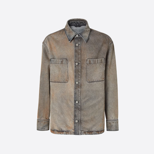 フェンディのオーバーダイデニムジャケット