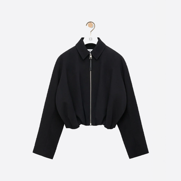 ロエベのプリーツショートジャケット