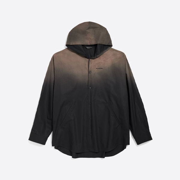 バレンシアガの新作カジュアルシャツ