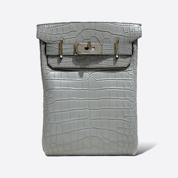 エルメスのマットクロコダイルレザーショルダーバッグ