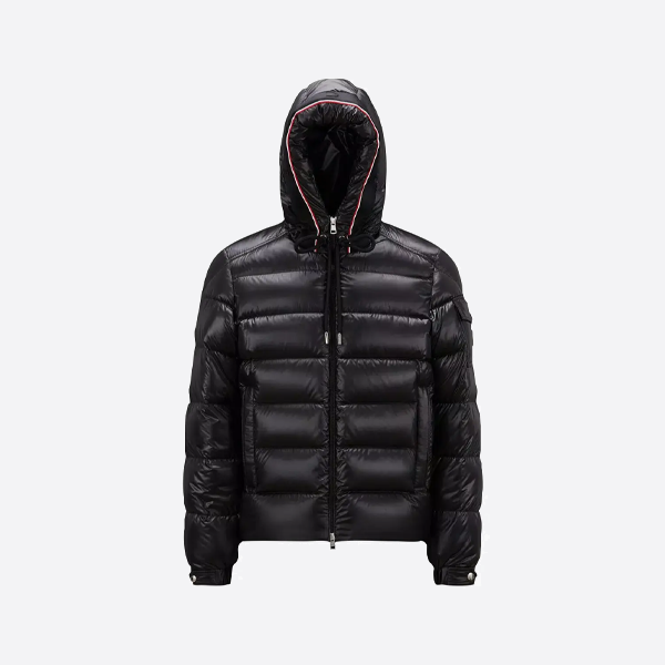 モンクレール エンボスリボン付きハット エンボスダウンジャケット ブラック