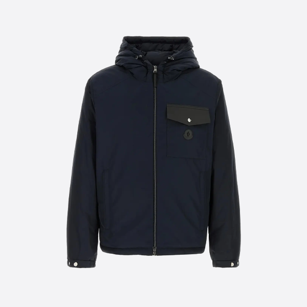 モンクレール ポケットロゴ フード付きダウンジャケット