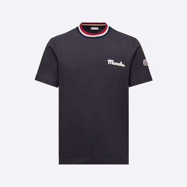 モンクレールのロゴ刺繍入り半袖シャツ