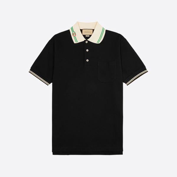 グッチの定番半袖ポロシャツ。ネックラインにダブルGの刺繍入り。