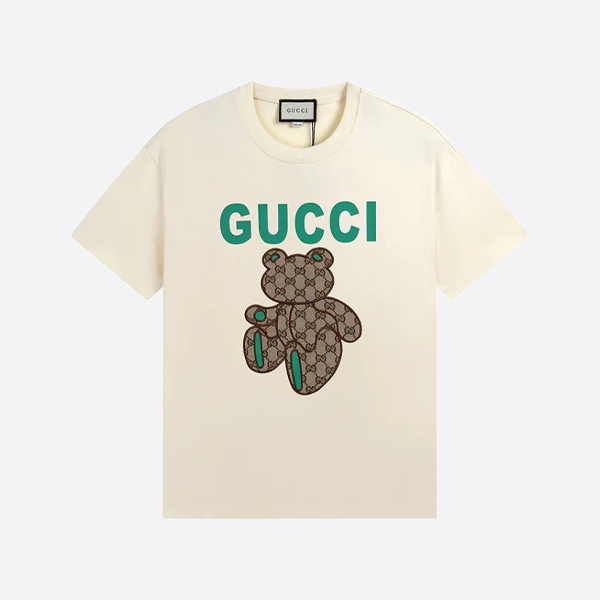 グッチのモノグラム入りクマの刺繍入り半袖Tシャツ