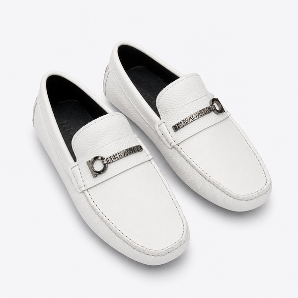フェラガモ ビットローファー ホワイト
