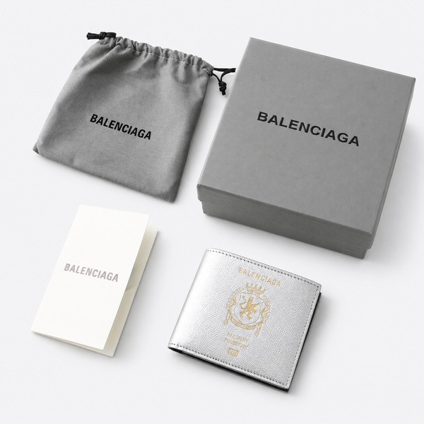 バレンシアガ Passport ウォレット シルバー