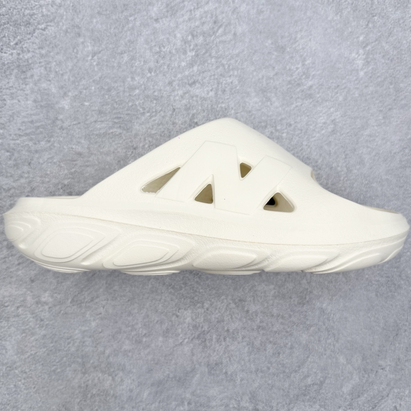 ニューバランス ショウヘイ x NB RCVRY スライド ホワイト RCVRYSS1 詳細画像 1