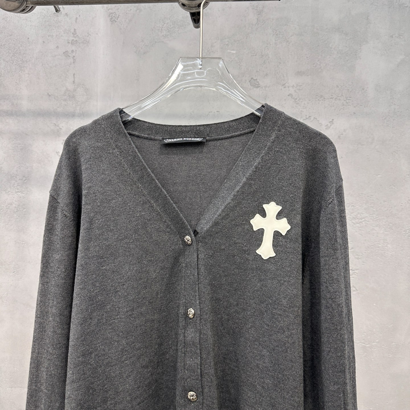 クロムハーツ クロスパッチ ウールカーディガン チャコールグレー 詳細画像 3