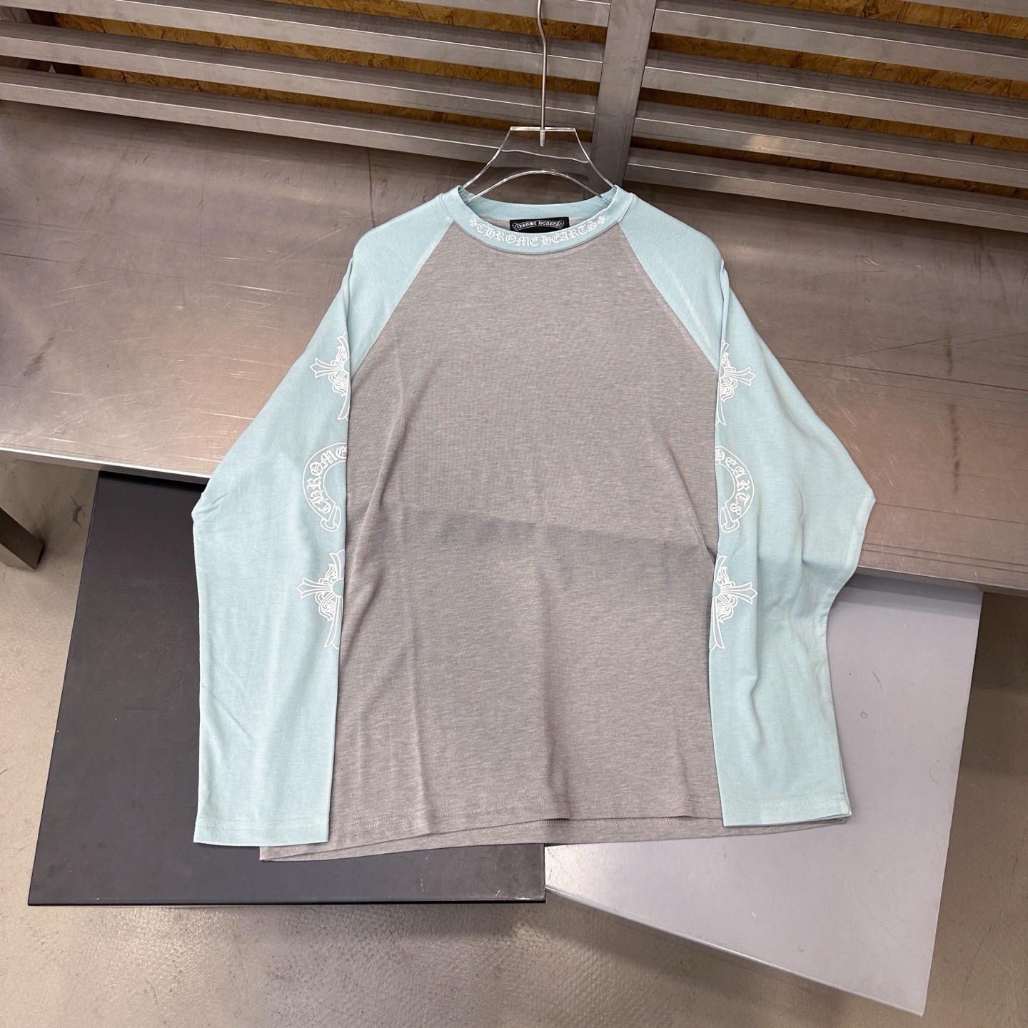 クロムハーツ ラグラン袖長袖Tシャツ グレー×ミント 詳細画像 3